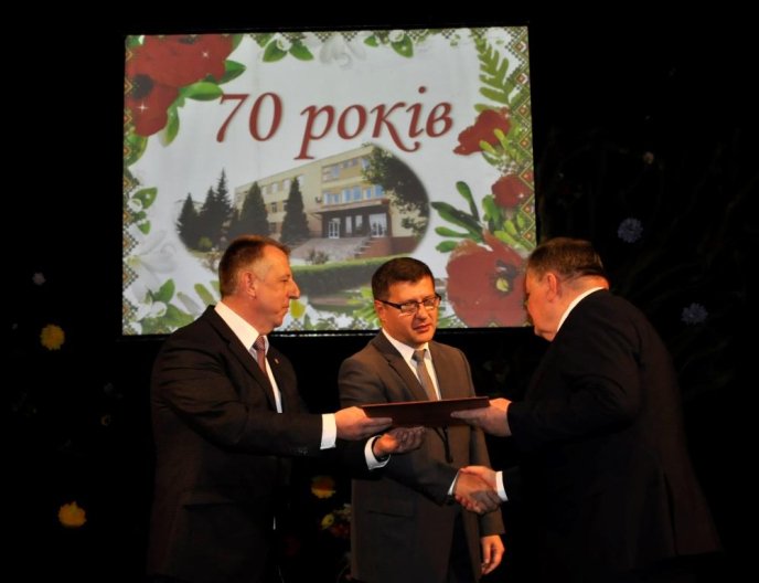 Мукачівський аграрний коледж святкує ювілей. Екс-міністр освіти та науки особисто приїхав привітати виш – 12 Мукачівський аграрний коледж святкує ювілей. Екс-міністр освіти та науки особисто приїхав привітати виш – 12