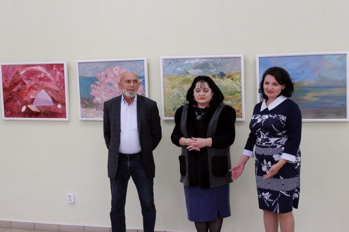 Ужгородський одесит Спиридон Павленко презентував закарпатцям цьогорічні творчі здобутки – 01