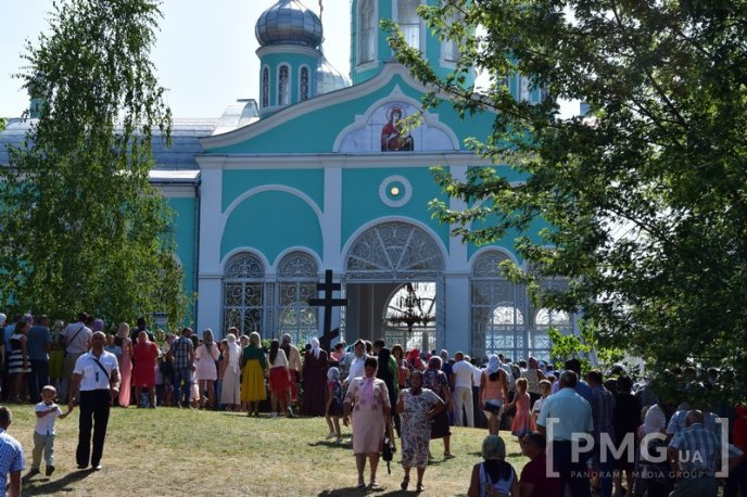 Мукачево святкує Успіння Пресвятої Богородиці: у монастирі – тисячі вірників – 08
