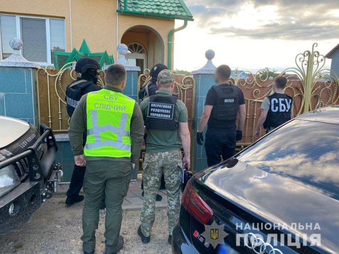 На Закарпатті діяв канал нелегальної переправи через кордон чоловіків призовного віку – 01