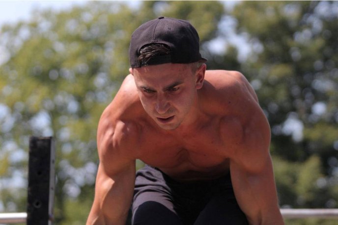  Street Workout у Мукачеві: спортсмени показали неймовірні вміння – 09