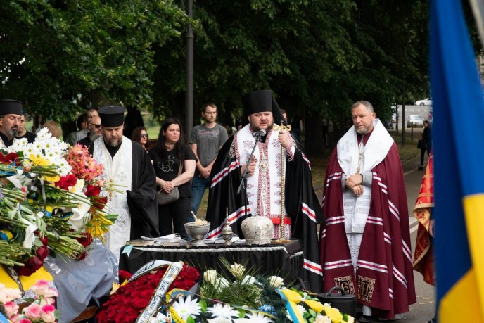 Закарпаття попрощалось із молодим захисником – 08