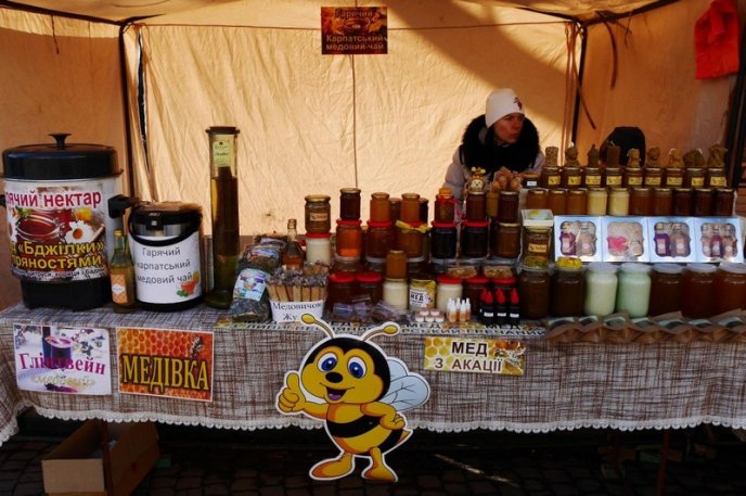 В Ужгороді розпочався триденний "Медовуха Фест" – 19