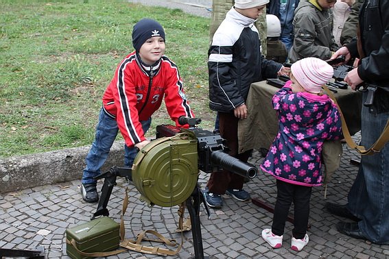 Ужгородці урочисто відзначили День захисника України – 11