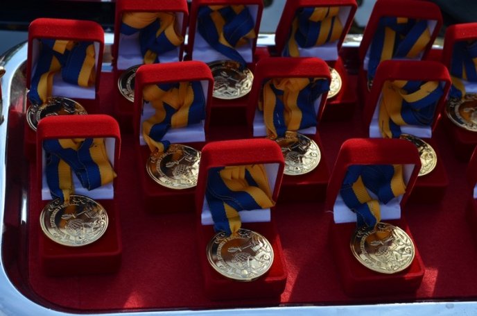 Двадцять випускників Мукачева отримали грошові премії  – 04