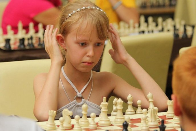 У Мукачеві розпочався міжнародний шаховий турнір – 08