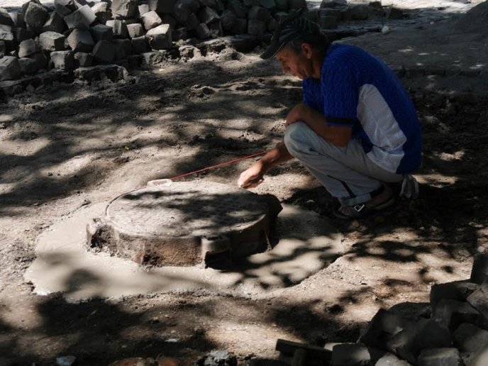 В Ужгороді закінчують довготривалий ремонт на вулиці Антонівській – 14