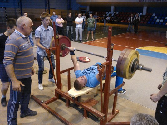 На першості Ужгорода із жиму лежачи перемогли мукачівці (ФОТО)  – 03