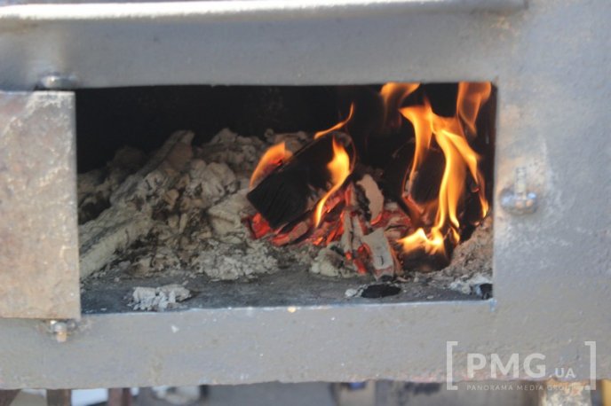 У Мукачеві розпочався фестиваль "Огинь і мнясо": асортимент та ціни – 20