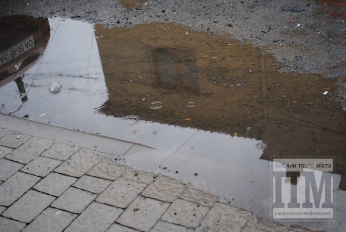 Як підтопило Мукачево під час сьогоднішньої зливи (ФОТОРЕПОРТАЖ) – 07