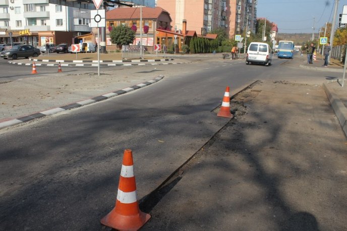 У Мукачеві розв’язку на Данила Галицького повністю перекрито до вечора – 02