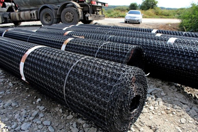 У Мукачеві триває ремонт об’їзної – 04