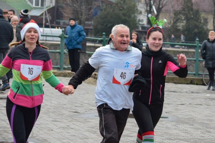 В Ужгороді відбувся благодійний забіг "Пробіжи – допоможи" – 06