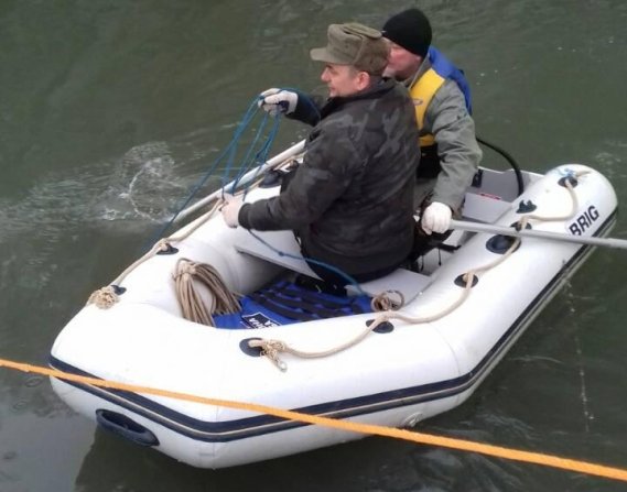 Тіло зниклого безвісти чоловіка шукали у водоймі на Ужгородщині – 03