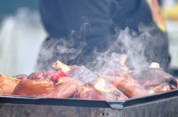 Аромати закарпатських страв заполонили центр Ужгорода – 01