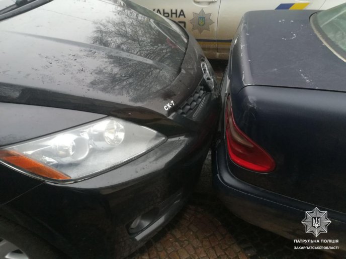 Закарпатські патрульні звернулися до водіїв з важливим повідомленням – 05