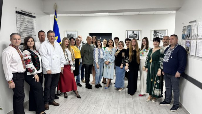 Переселенка з Маріуполя працює на розвиток однієї із громад Закарпаття – 04 Переселенка з Маріуполя працює на розвиток однієї Солотвинської громади