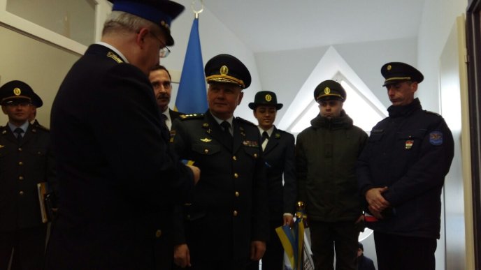 На кордоні Угорщини з Україною запрацював перший спільний контактний пункт «Загонь» – 06