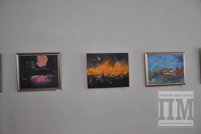 У Мукачеві відкрилась виставка картин до Дня Незалежності України (ФОТОРЕПОРТАЖ) – 21
