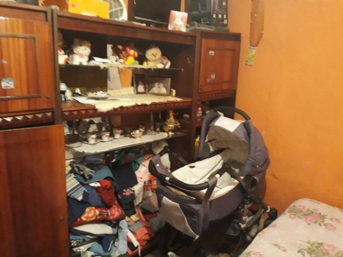 Як живуть роми в Мукачеві: шокуючі фото – 06