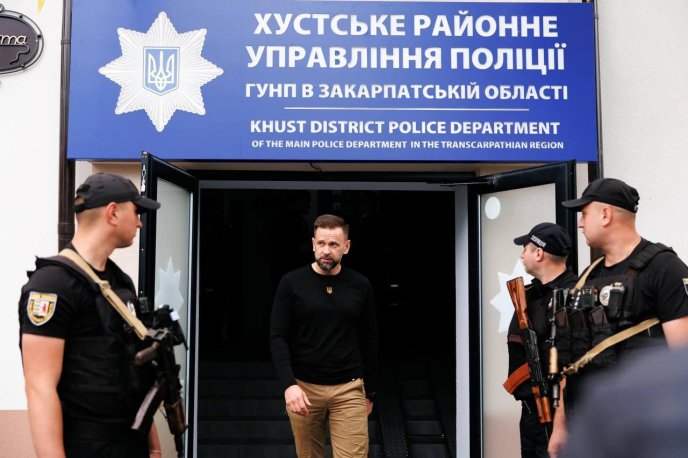 У Хусті відкрили оновлене районне управління поліції – 02