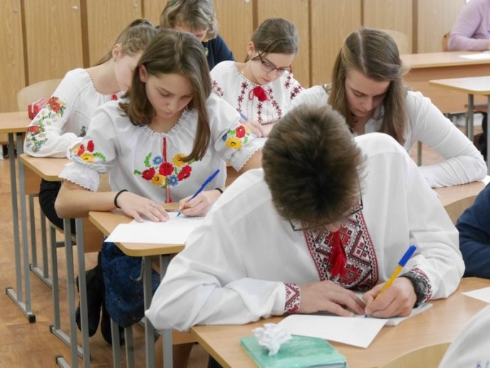 Як мер Ужгорода диктант писав – 10