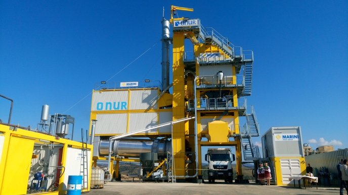 На Воловеччині відкрили потужний асфальтний завод – 01