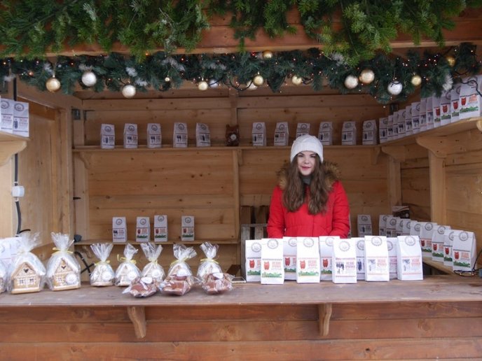 В Ужгороді розпочався новорічно-різдвяний ярмарок – 06