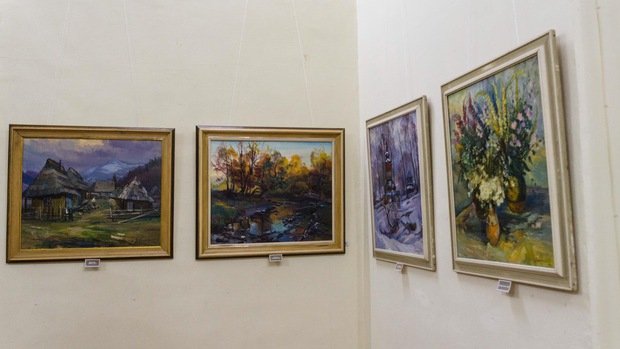 В Ужгороді відкрилась виставка народного художника України Василя Свалявчика "Рідний край" – 04