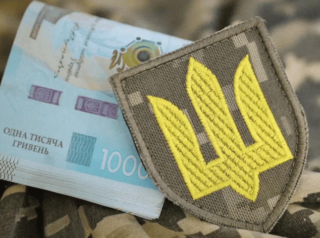 50 тисяч гривень і додаткова допомога: які виплати можуть отримати військові після народження дитини – 01