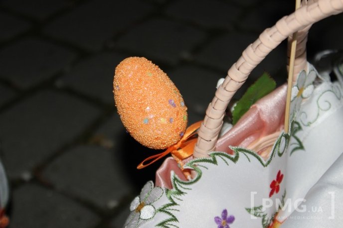 Православні та греко-католики Мукачева відзначають Воскресіння Христове – 11 Православні та греко-католики Мукачева відзначають Воскресіння Христове – 11