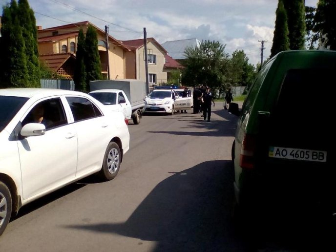 Ветеринар встиг врятувати лише одну тварину, – Єрміла Кость про масове отруєння собак у Мукачеві – 03 Ветеринар встиг врятувати лише одну тварину, – Єрміла Кость про масове отруєння собак у Мукачеві – 03