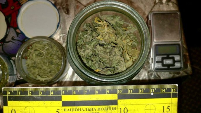 Поліція провела обшук у фігуранта злочину – 02