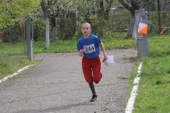 У Мукачеві пройшов перший з цьогорічних обласних чемпіонатів зі спортивного орієнтування (ФОТО) – 06