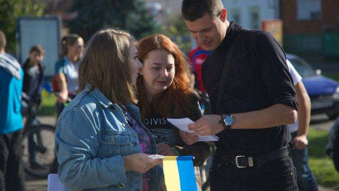 Велодень у Мукачеві: дитячий сміх, дорослий азарт та море позитивних емоцій (ФОТО) – 13