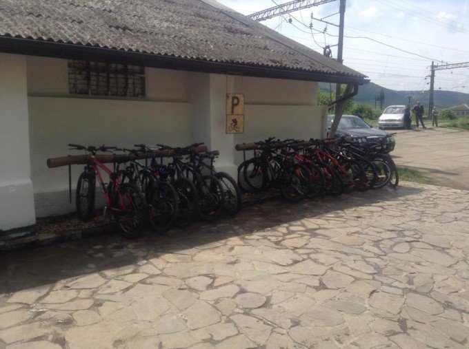 Нова велопарковка з’явилась у Перечині (ФОТО) – 01 Нова велопарковка з’явилась у Перечині (ФОТО) – 01