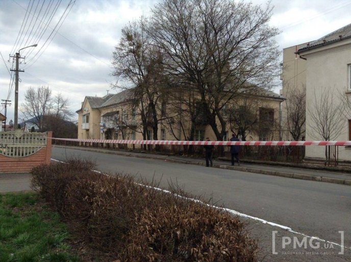 Неподалік ЗОШ №16 у Мукачеві трапилась стрілянина. Всі подробиці – 01