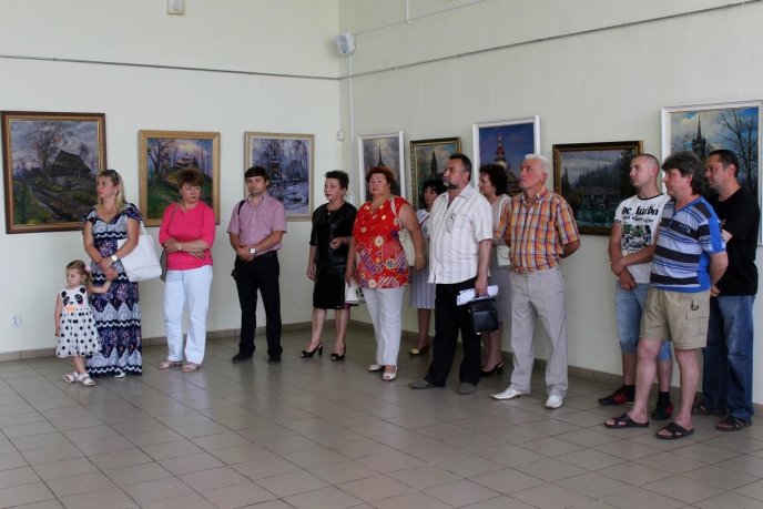 В Ужгороді відкрили унікальну виставку картин дерев’яних храмів Закарпаття – 05