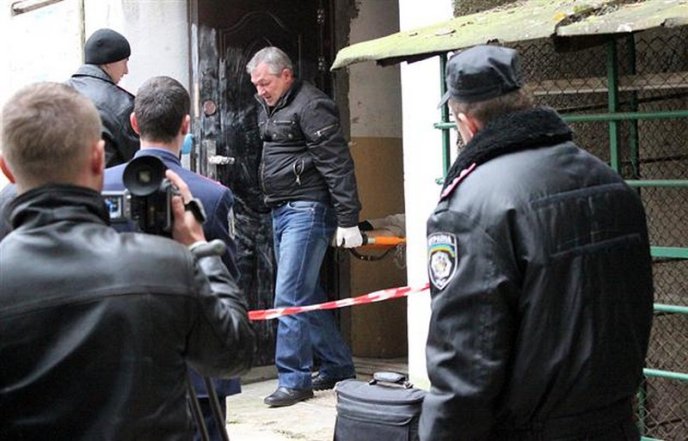 Буремні 90-і повертаються: в Ужгороді застрелили підприємця (ФОТО) – 07