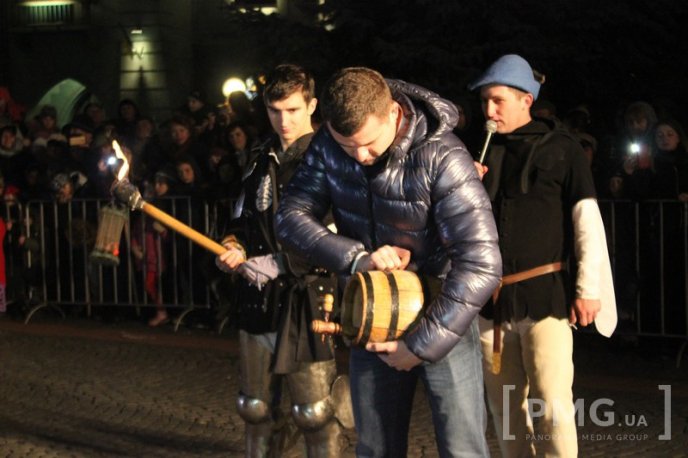 Парад ліхтариків та лицарські бої: як у Мукачеві відзначали День святого Мартина – 37