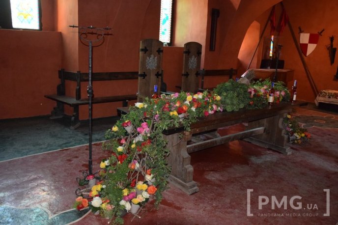 У Чинадієві стартував квітковий фестиваль "Кохання в Сент-Міклош" – 26