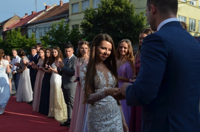 Двадцять випускників Мукачева отримали грошові премії  – 10