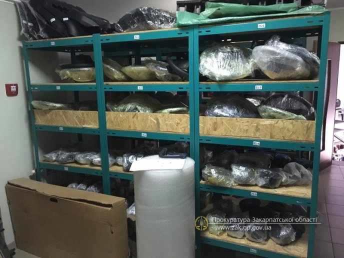 На Закарпатті інтернет-магазин автозапчастин підозрюють у несплаті податків та митних платежів – 04