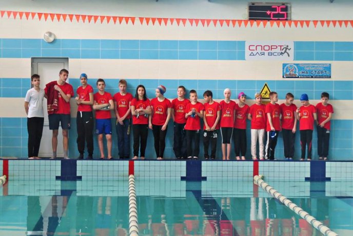 В Ужгород на Міжнародний турнір з плавання "Квітуча сакура" приїхав спортсмен з Монголії – 01