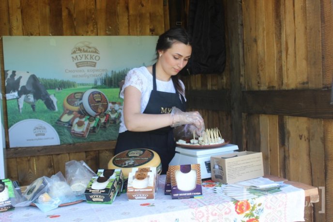 У Мукачеві розпочався фестиваль "Огинь і мнясо": асортимент та ціни – 16