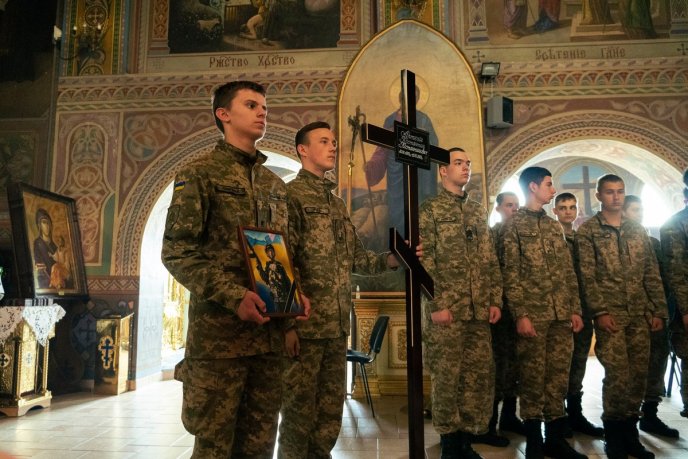 В області попрощалися із полеглим захисником – 02