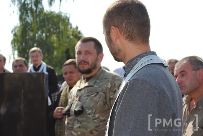 На Мукачівщині попрощались з бійцем "Правого сектору", який загинув у зоні АТО – 24