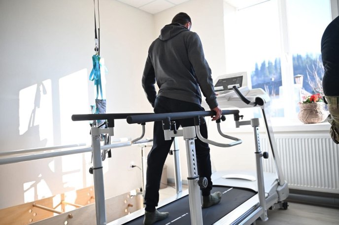 Закарпатці можуть безоплатно отримати послуги з ендопротезування у місцевих лікарнях – 04