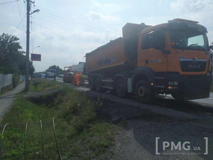 Рух трасою ускладнено: що зараз відбувається в Ракошині – 05