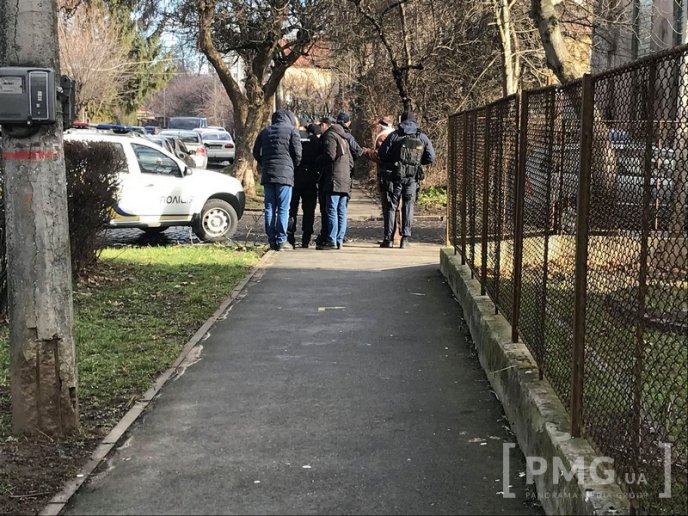 Оприлюднено нові фото та відео з місця стрілянини у Мукачеві – 06 Оприлюднено нові фото та відео з місця стрілянини у Мукачеві – 06